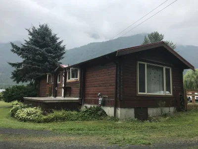Exterior of 10171 Gray Road