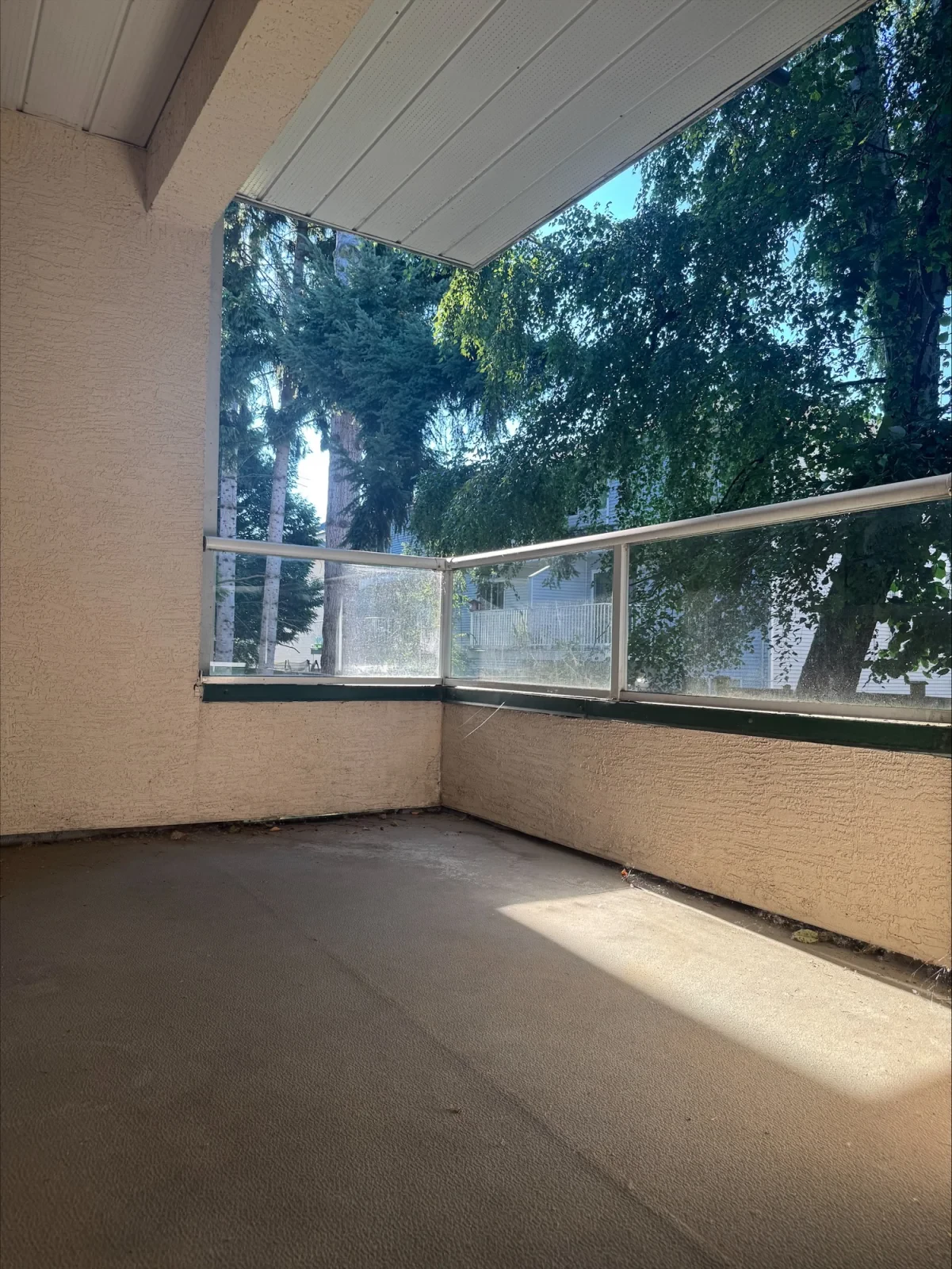 balcony