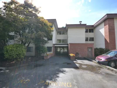 Exterior of 1909 Salton Road